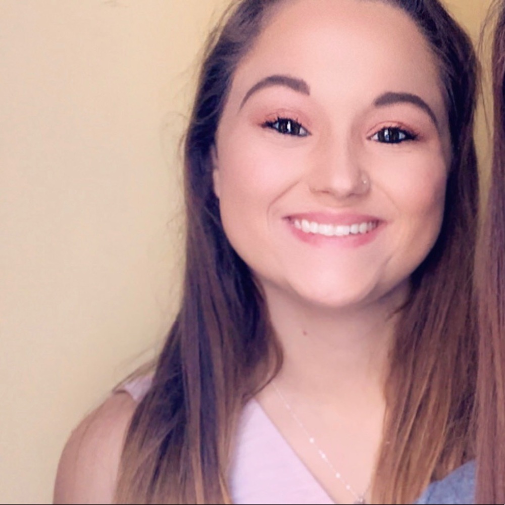 Meet your Posher, Nicole